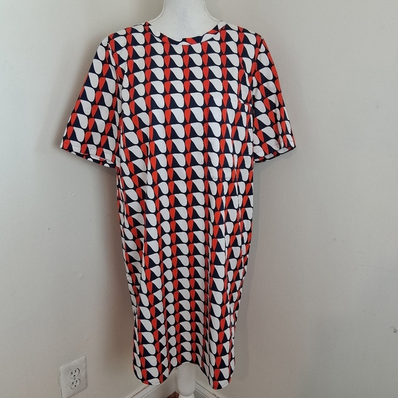 COS Oversized Printed Shift Dress With Pockets Size 8 NWOT - Picture 2 of 9